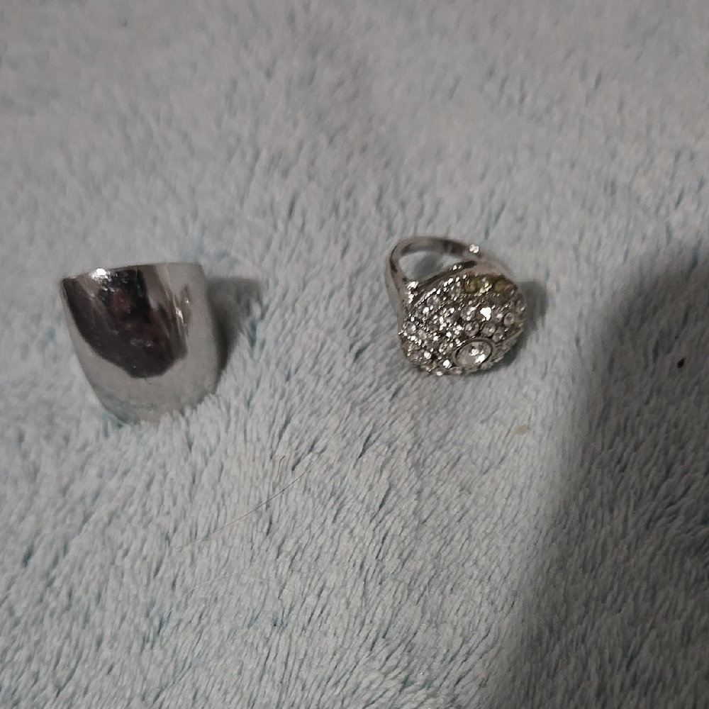 Elegant Silver and Crystal Ring Set- 2 Rings So 🥰🥰🥰🥰